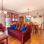 Stone Medal Tatil Evi