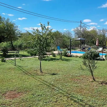 Stone Medal Vakantiehuis Drniš