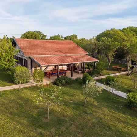 Stone Medal Tatil Evi