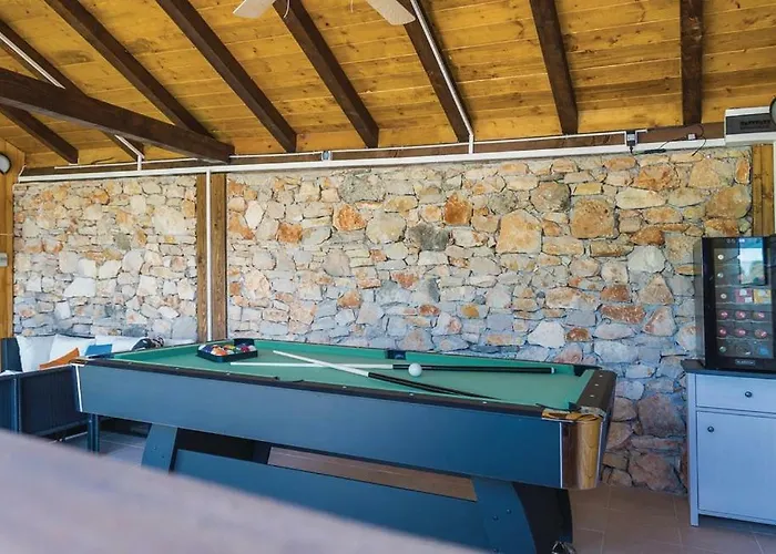 Сasa de vacaciones Stone Medal Drniš